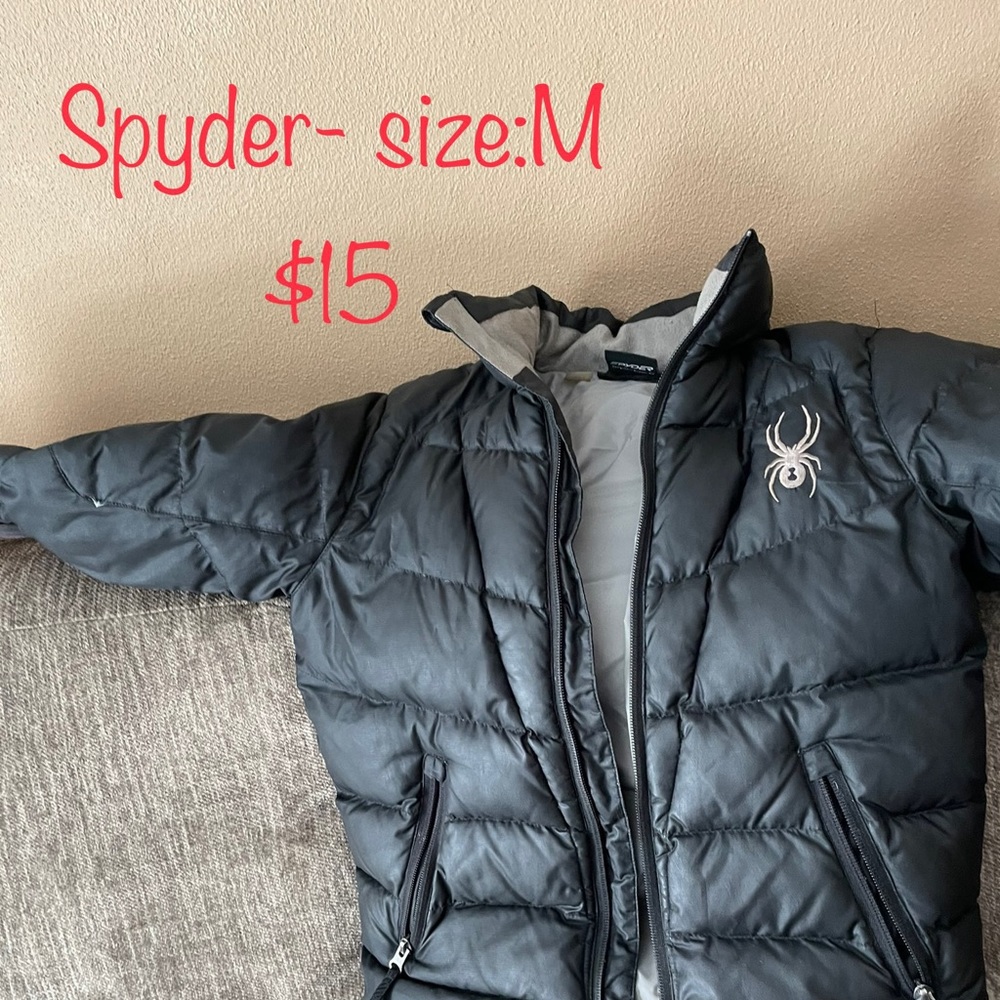 All boy clothes size medium! Great condition